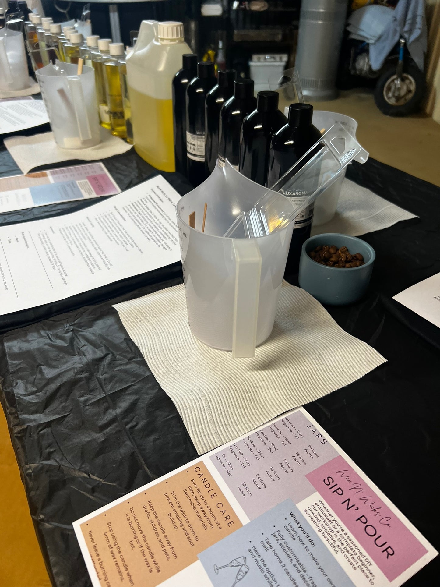 Book a Sip N’ Pour Session